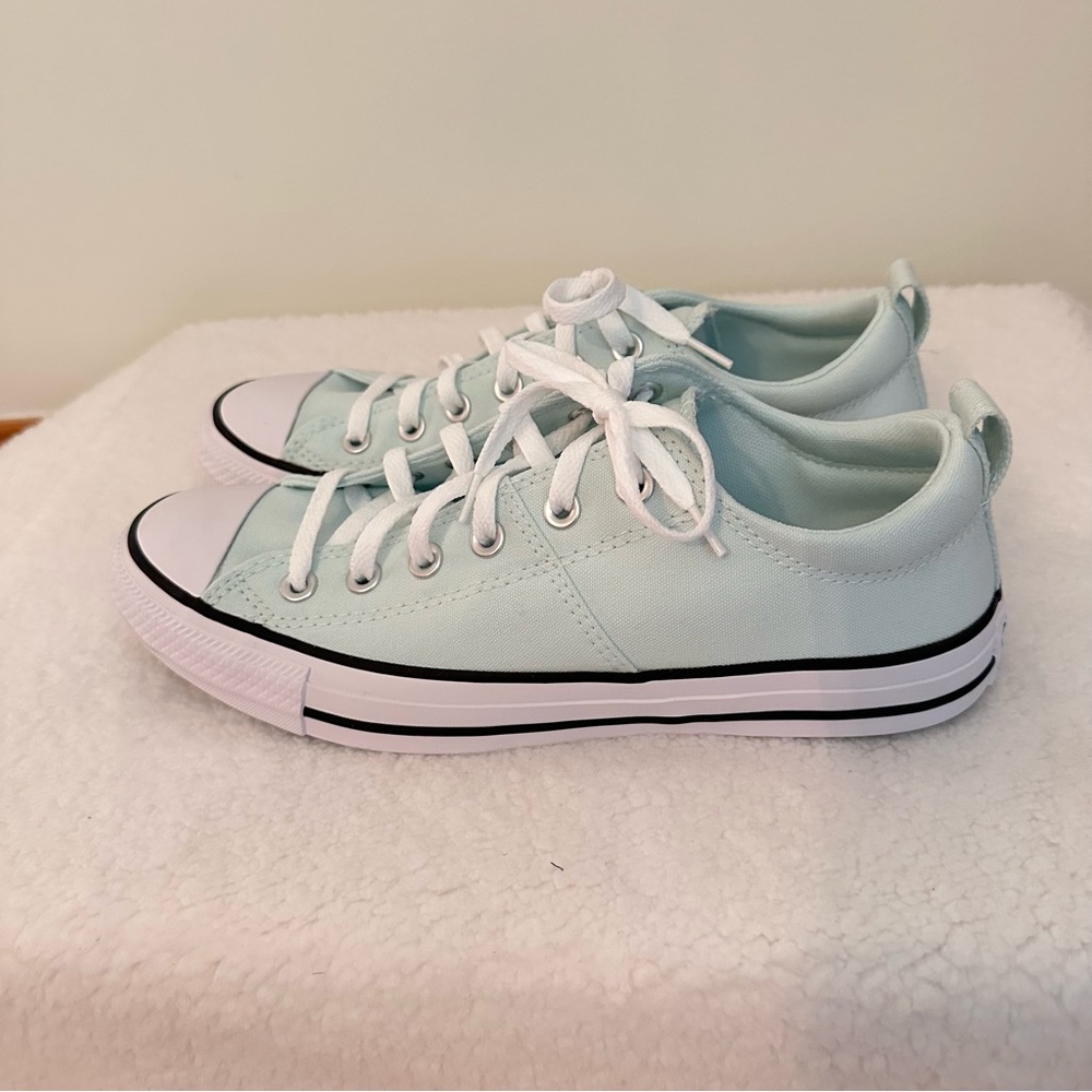 Women’s Converse Sneakers - Picture 3 of 8